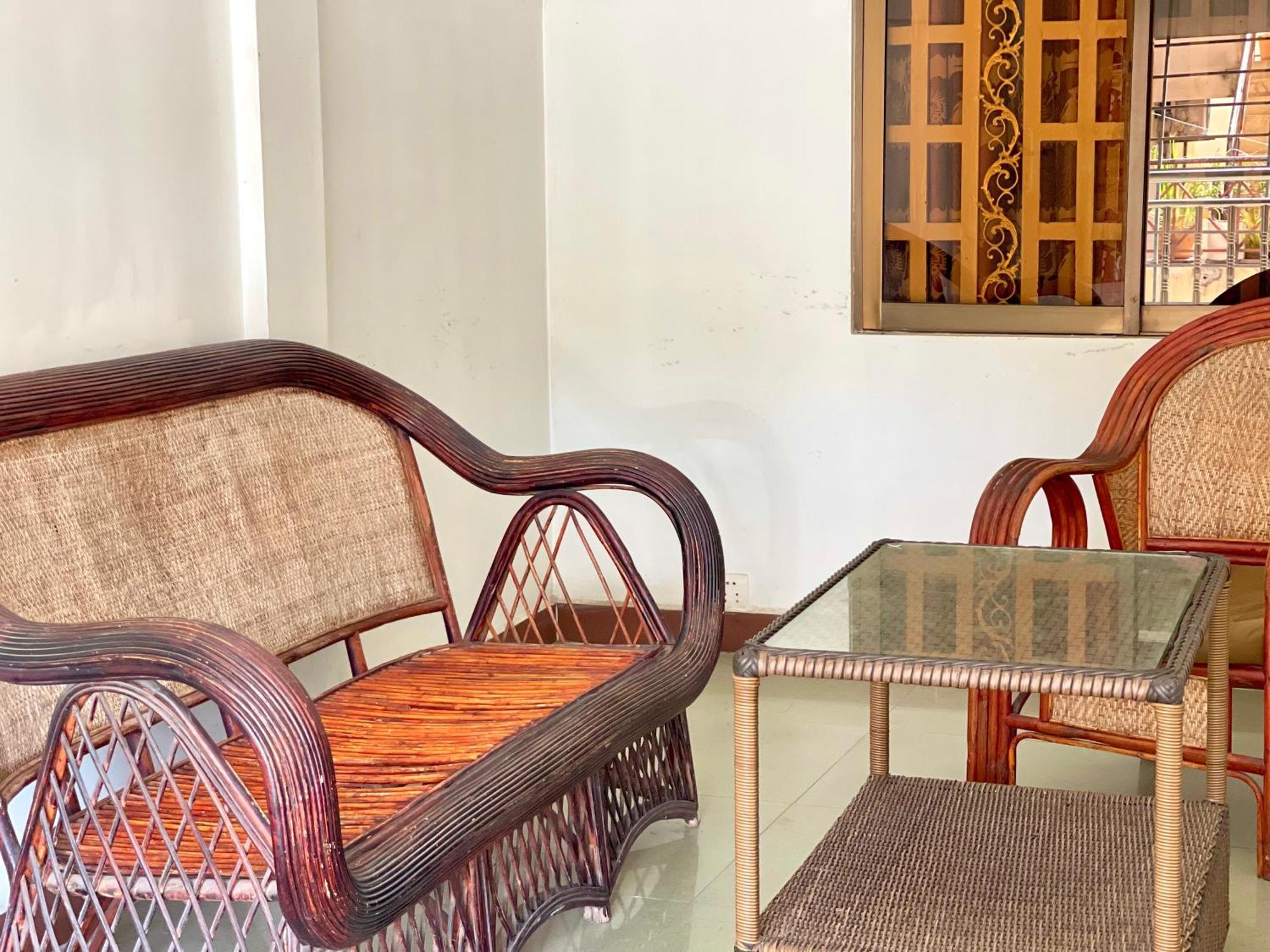 Rs Central Apartments - 200M To Royal Palace Phnom Penh Exterior foto